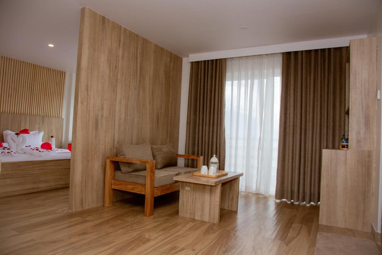 Stay Inn Hotel And Apartment 포카라 외부 사진