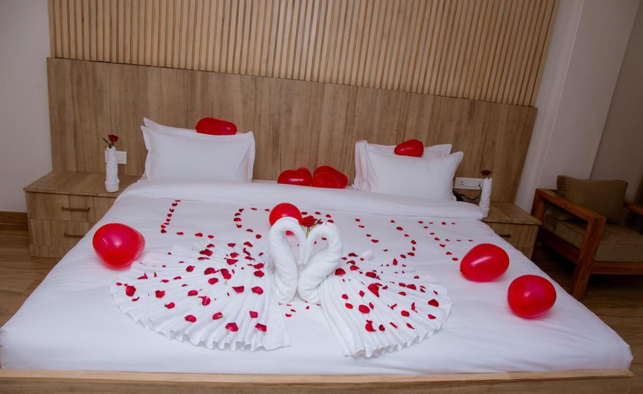 Stay Inn Hotel And Apartment 포카라 외부 사진