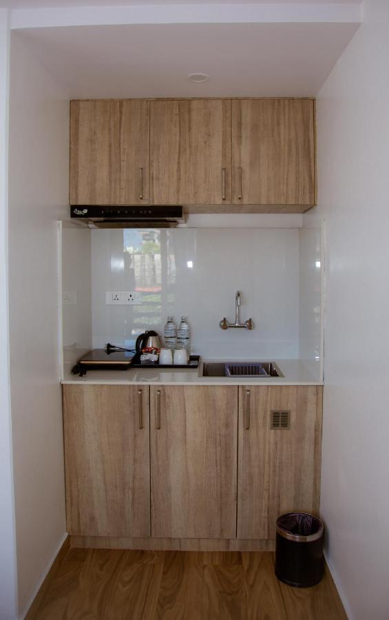 Stay Inn Hotel And Apartment 포카라 외부 사진