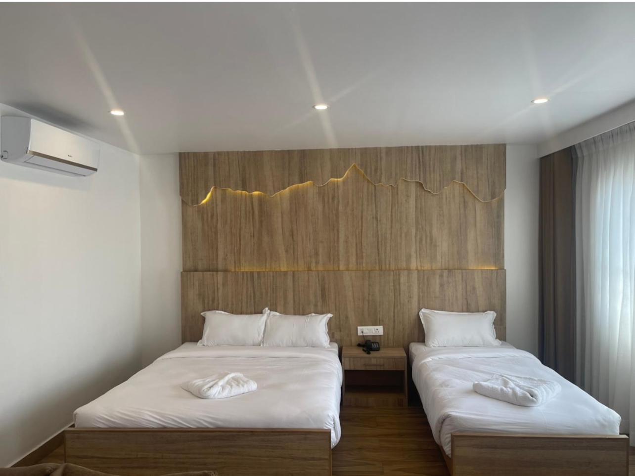 Stay Inn Hotel And Apartment 포카라 외부 사진
